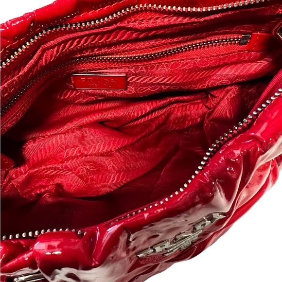 VTG PRADA Red Patent Leather Shoulder Quilted Puffer Bag Purse Wet Look be - Picture 2 of 11
